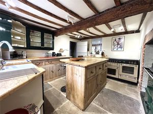 Kitchen- click for photo gallery